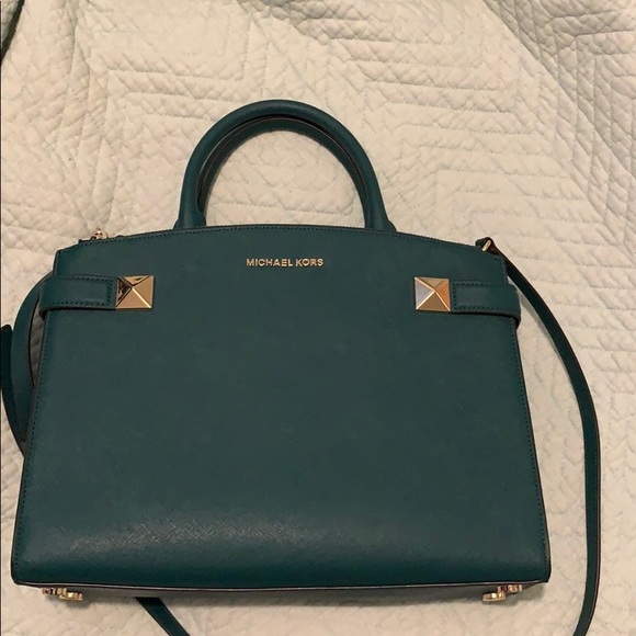 Michael Kors Handbags - Michael Kors purse
